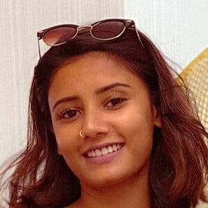 Lochana Jayakodi Headshot 10 of 12