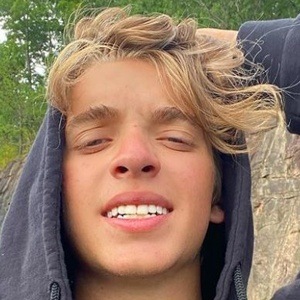 Logan Kelbaugh - Age, Family, Bio | Famous Birthdays