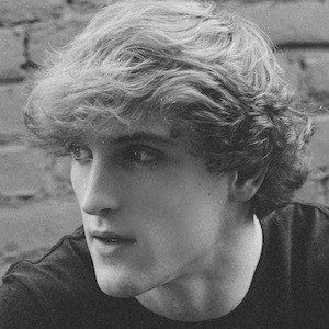 Logan Paul Headshot 3 of 10