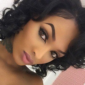 Lola Monroe Headshot 2 of 7