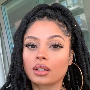 Lola Rae at age 30