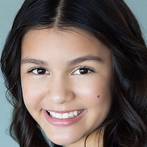 Londyn Silzer Headshot 10 of 10