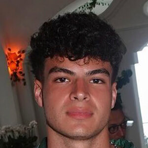 Lonnie Hammons Headshot 8 of 13