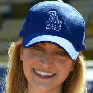 Lori Heuring - Bio, Family, Trivia | Famous Birthdays
