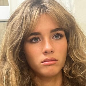 Lorina Fejérvári Headshot 2 of 8