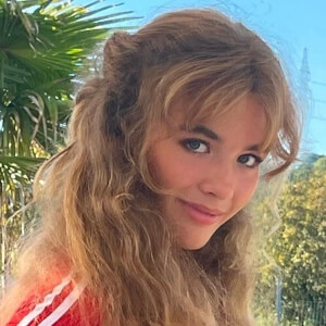 Lorina Fejérvári Headshot 6 of 8