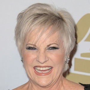 Lorna Luft Headshot 5 of 10