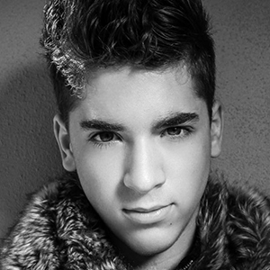 Louis Tomeo Headshot 9 of 10