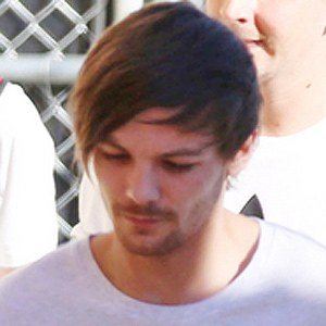 Louis Tomlinson - Bio, Facts, Family | Famous Birthdays