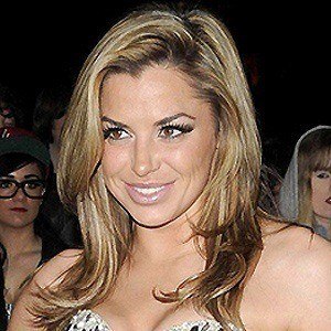 Louise Glover - Bio, Family, Trivia | Famous Birthdays