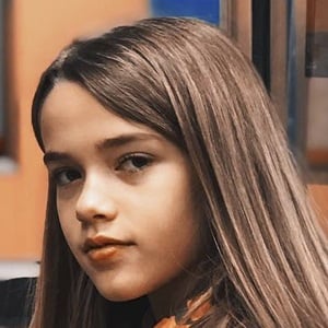Lucía De Luis at age 13