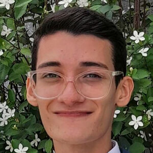 Lucas Paiva Headshot