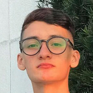 Lucas Paiva Headshot