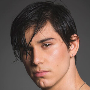 Lucas Piraino Headshot 9 of 15