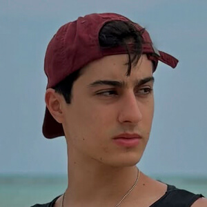 Lucas Rocha Headshot 5 of 6