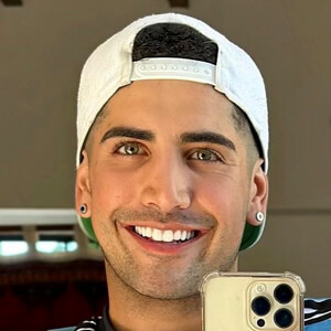 Lucho Gonzalez Headshot