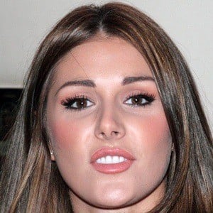 Lucy Pinder Headshot 6 of 7