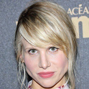 Lucy Punch Headshot 4 of 10