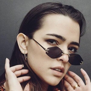 Lucy Vives Headshot