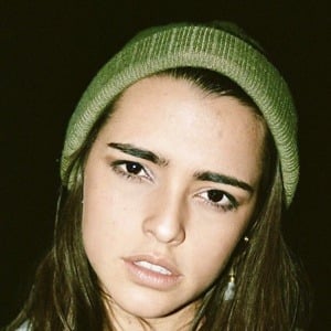 Lucy Vives Headshot 9 of 10