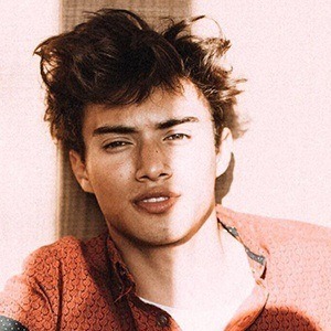 Luis Alonso Headshot 6 of 10