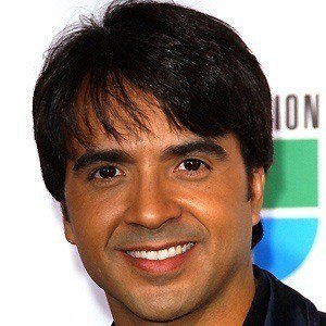 Luis Fonsi at age 31