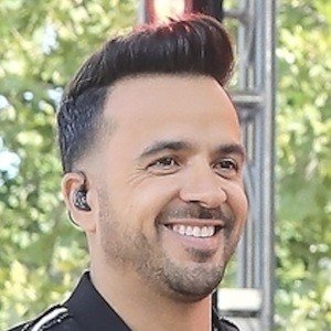 Luis Fonsi at age 39