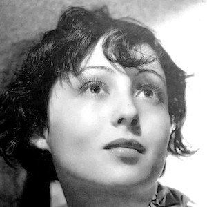 Luise Rainer Headshot 2 of 10