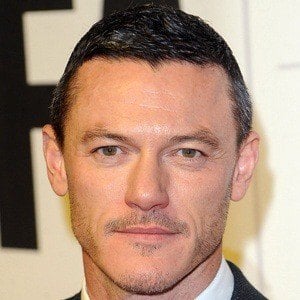 Luke Evans - Age, Family, Bio | Famous Birthdays