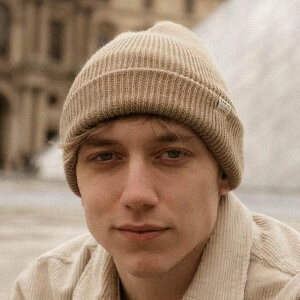 Luke Sebastian Romeo Headshot 5 of 6