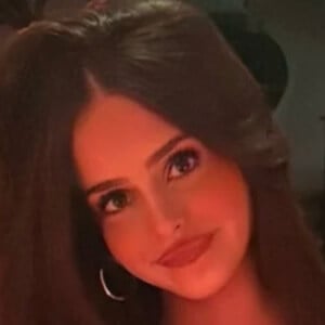 Luna Soltani Headshot 3 of 4