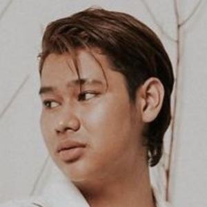Lutfi Alamsyah Headshot 10 of 10
