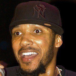 Lyfe Jennings Headshot 5 of 7