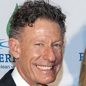 Lyle Lovett Headshot 3 of 6