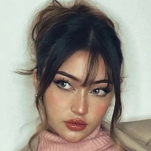 Lynelisaa - Age, Family, Bio | Famous Birthdays