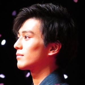 Mackenyu Headshot 2 of 6