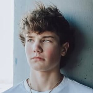 madden_ross Headshot 4 of 4