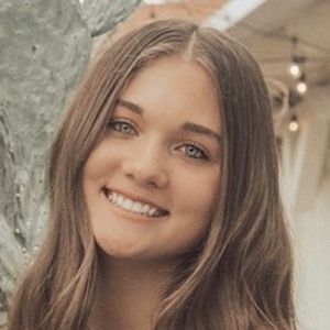 Maddie Wagner Headshot 2 of 6