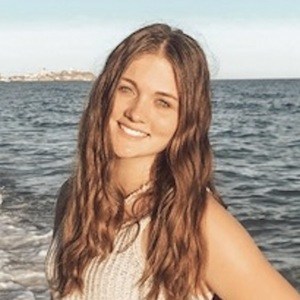 Maddie Wagner Headshot 6 of 6