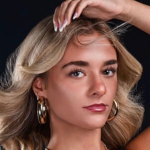 Maddy Havican Headshot 6 of 10