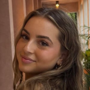 Madelyn Wodecki Headshot 3 of 10