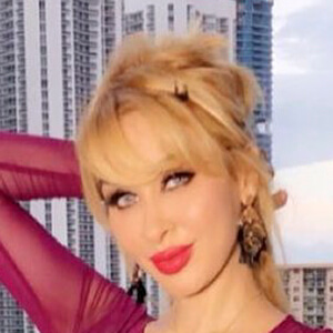 Maesa Dasouqi Headshot 3 of 4