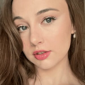 maeveasmr Headshot 2 of 5