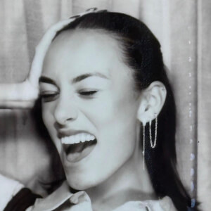 Mafe Anzures Headshot 6 of 11