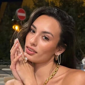 Mafe Anzures Headshot 8 of 11