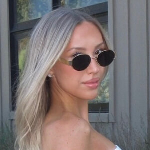 Maggie Certosimo Headshot 5 of 6