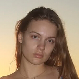 maidibear Headshot 3 of 5