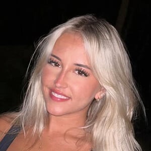 Maili Holt Headshot 3 of 5