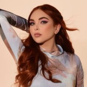 Maisy Kay Headshot 5 of 9