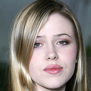 Majandra Delfino - Bio, Family, Trivia | Famous Birthdays